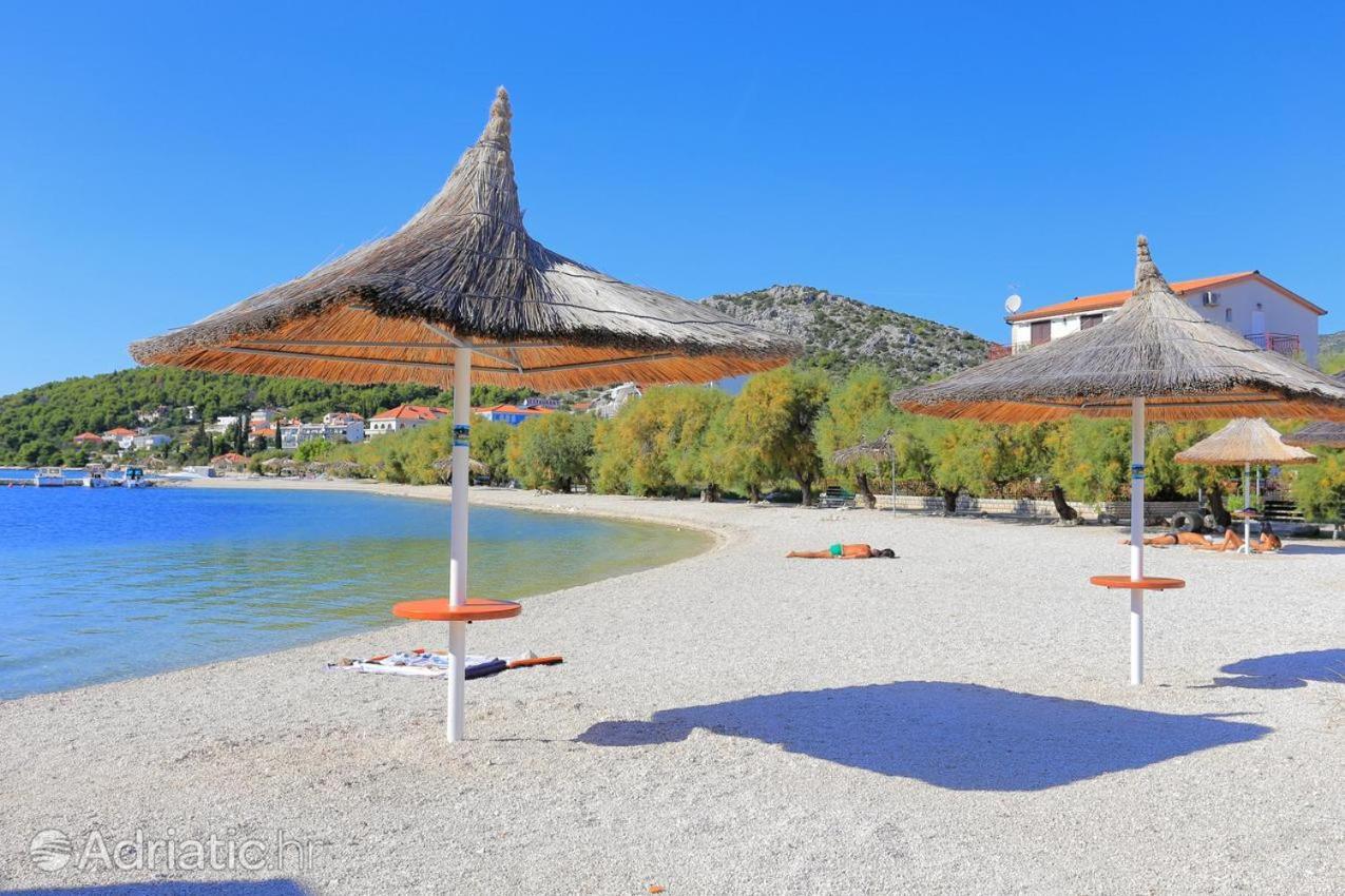 Luciano Apartment Seget Vranjica